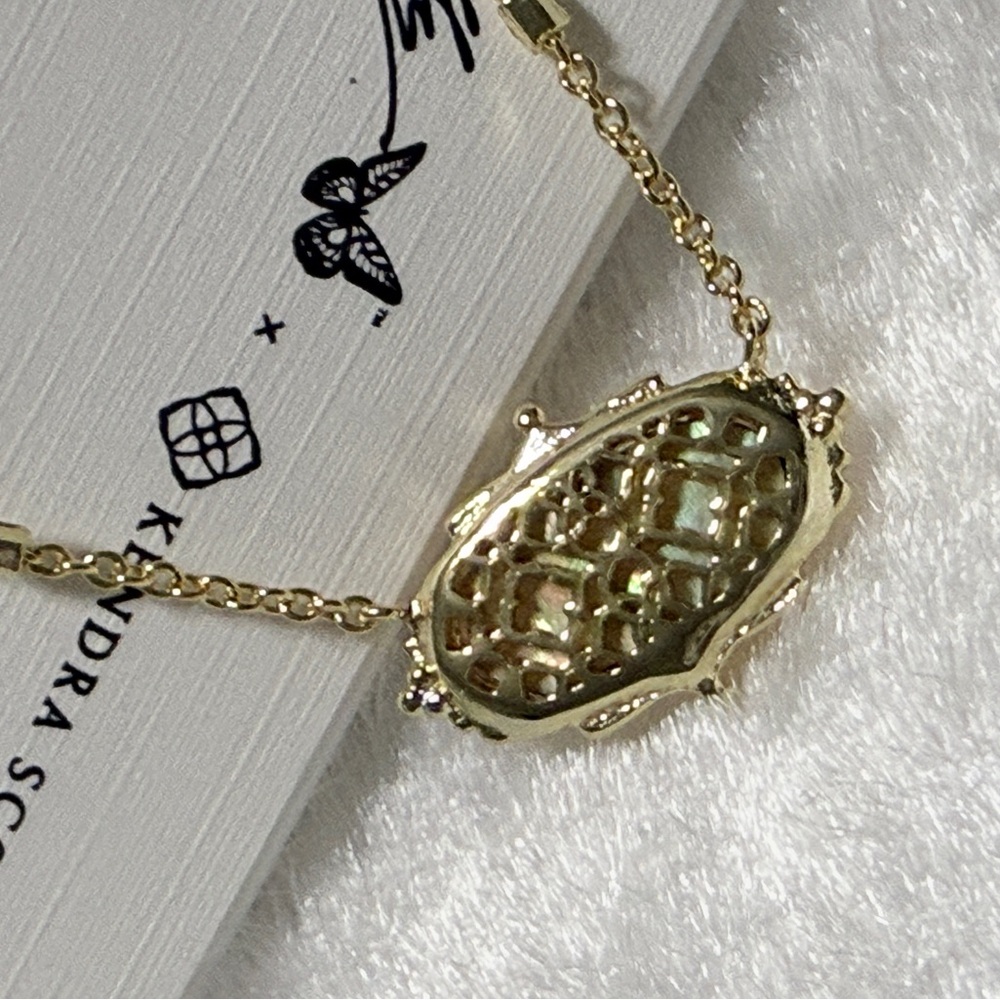 Kendra Scott x Dolly Parton Elisa Butterfly Pendant Necklace - Picture 11 of 15